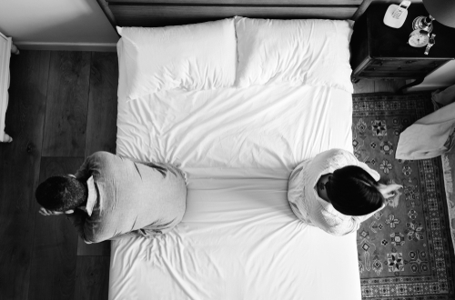 Wat betekent ‘scheiden van tafel en bed’? • NEO Bemiddeling